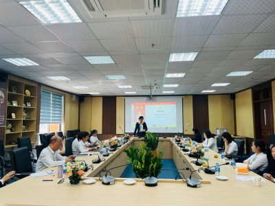 Đồng chí Trần Thị Minh Hằng - Phó Bí thư Chi bộ ĐBCL&PC phát biểu tại Đại hội